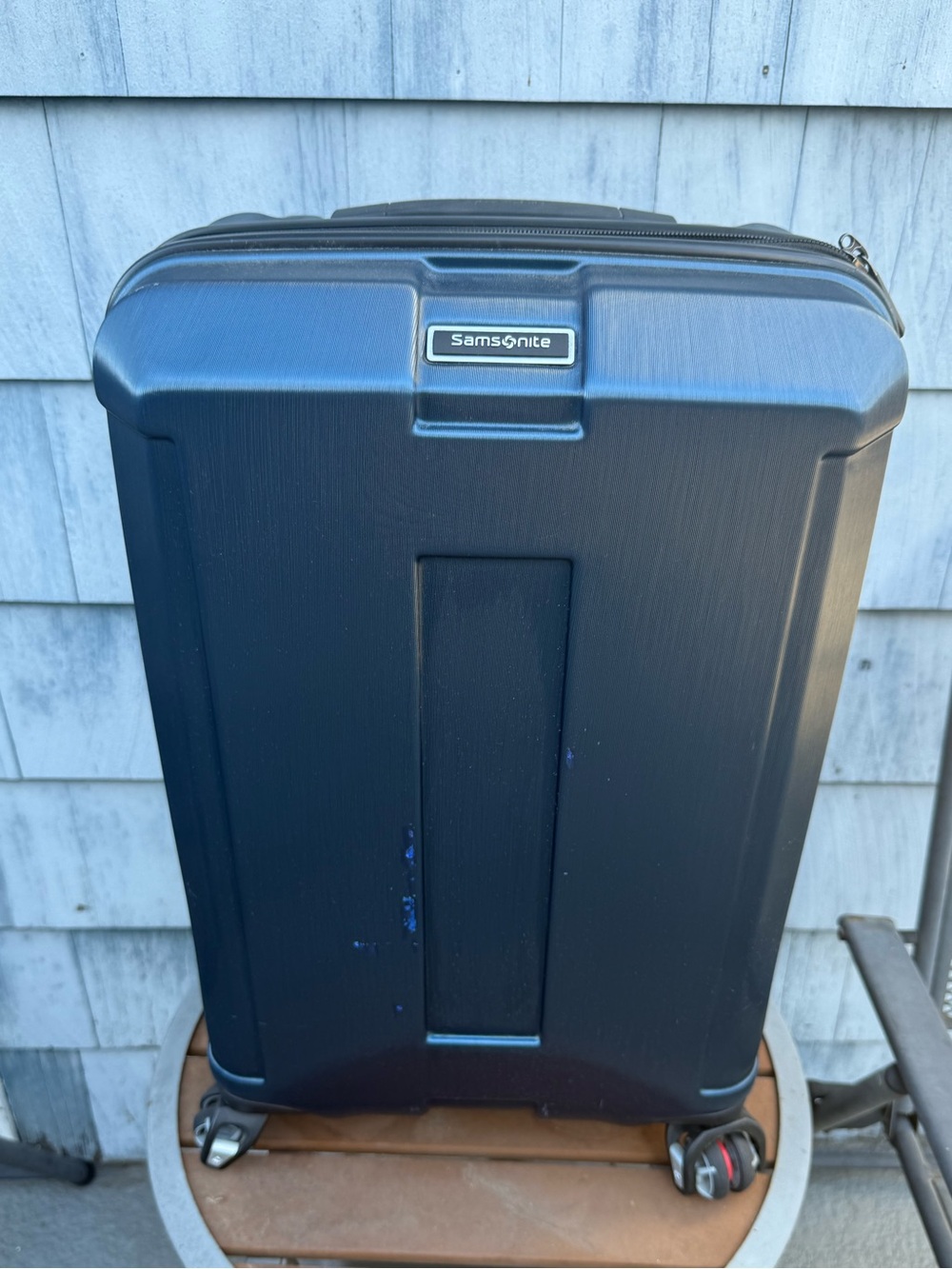 Samsonite Carbon Elite 2- 22" Hardside Spinner Wheels Carry-on - Blue.